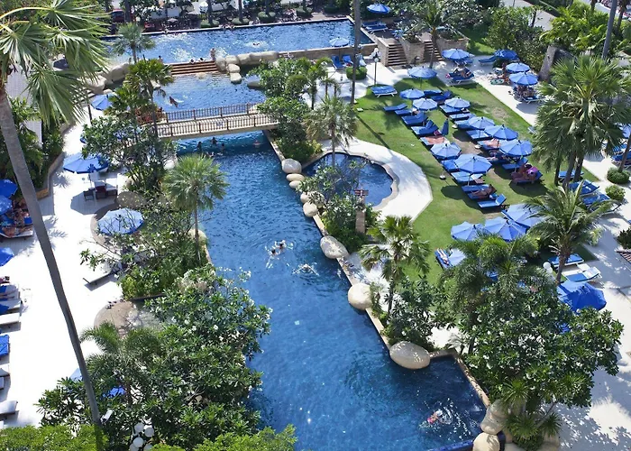 Jomtien Palm Beach hotel y Resort